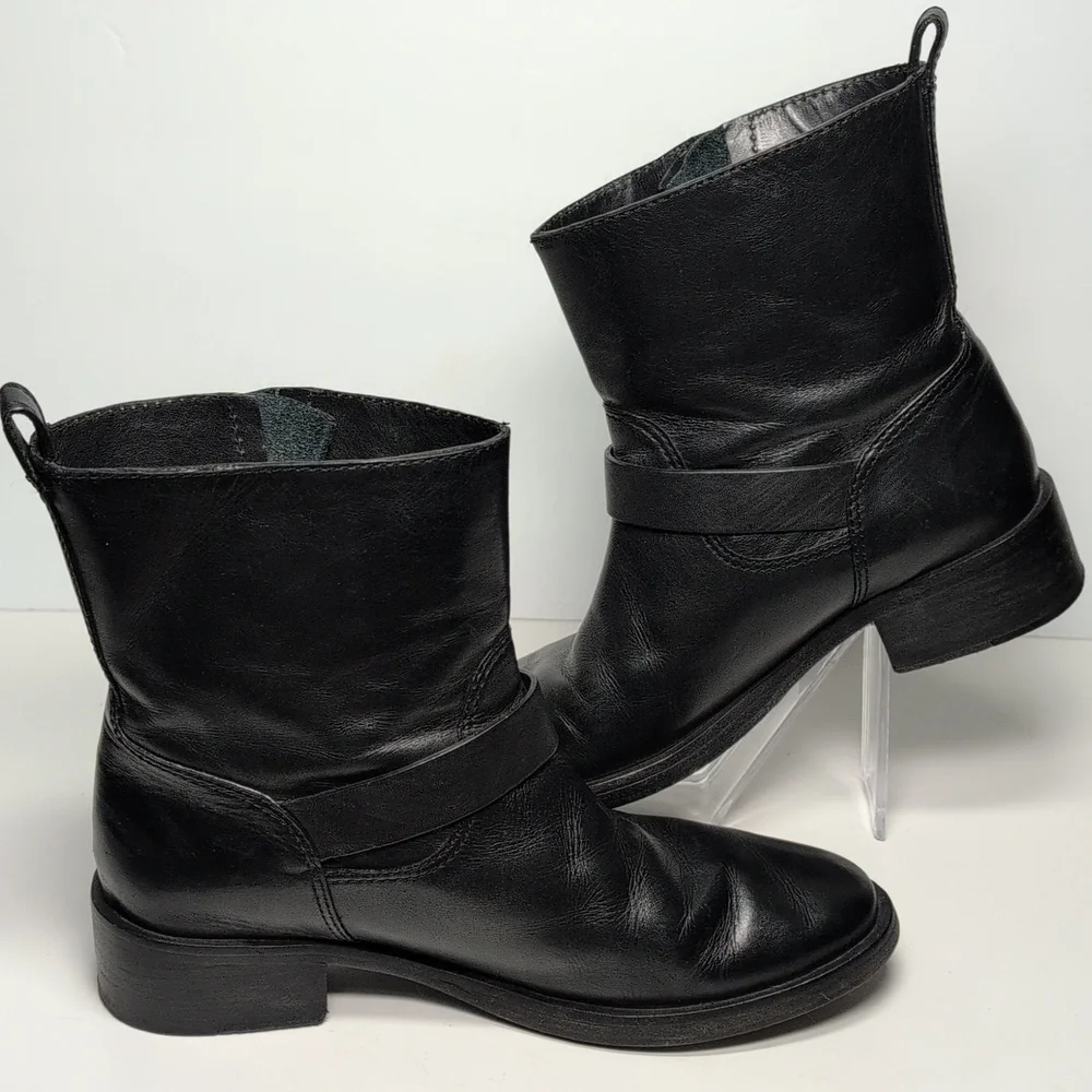 Tory Burch Bennie Black Combat Moto Boots with Buckle Straps womans size 7.5